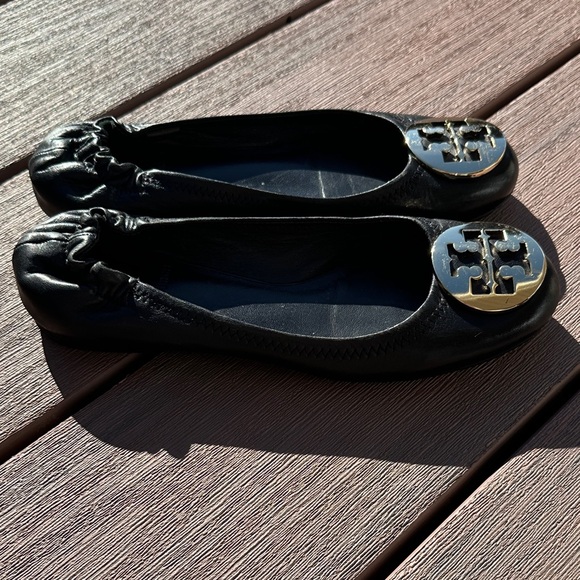 Tory Burch Black Flats with Metallic Emblem - Picture 4 of 7